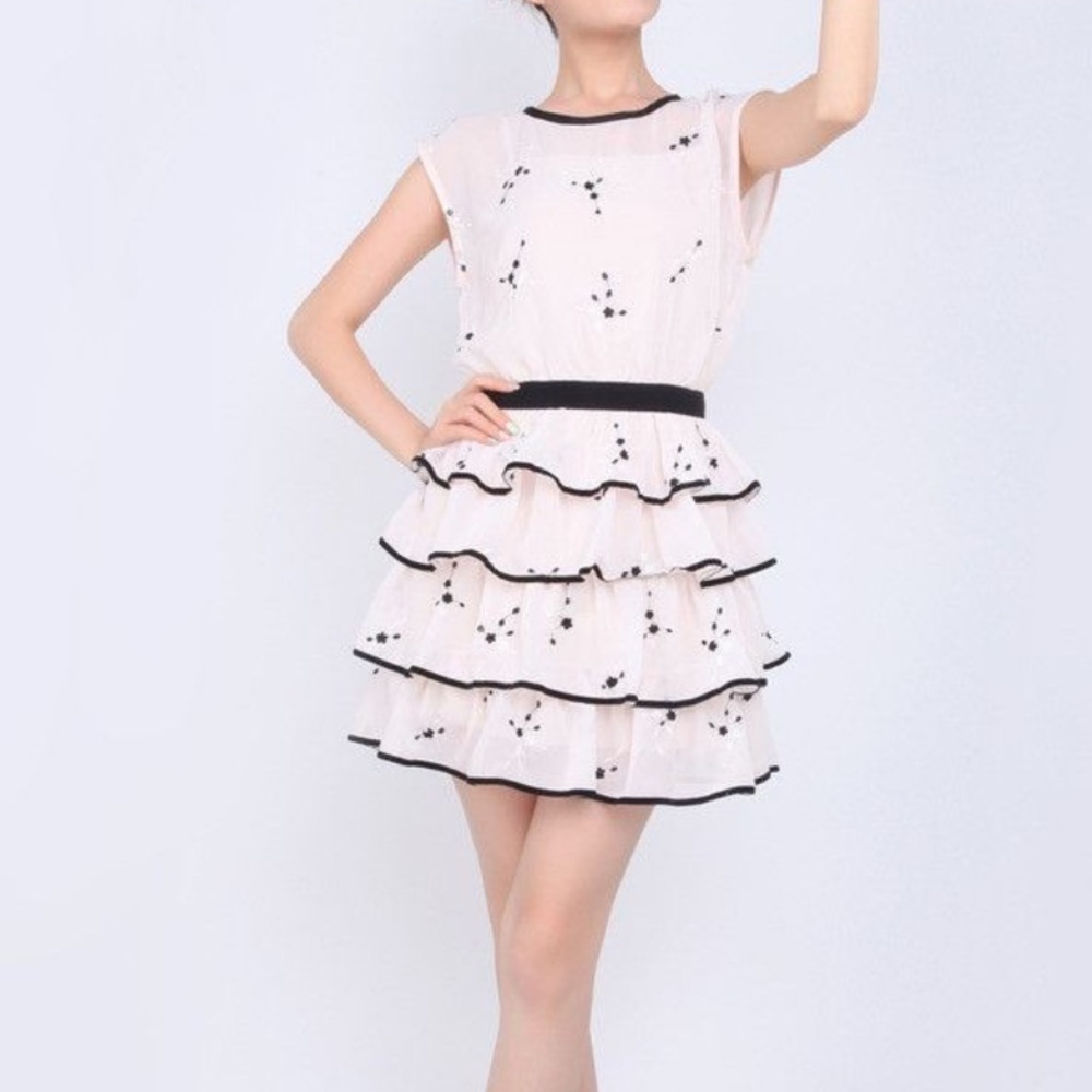 Snidel Embroidered Tiered Ruffle Dress Size Small